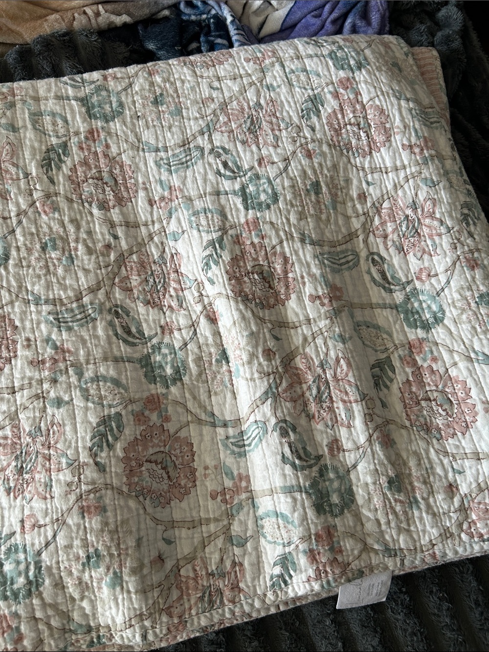 Floral Quilted Bedspread in Cream, Pink & Green